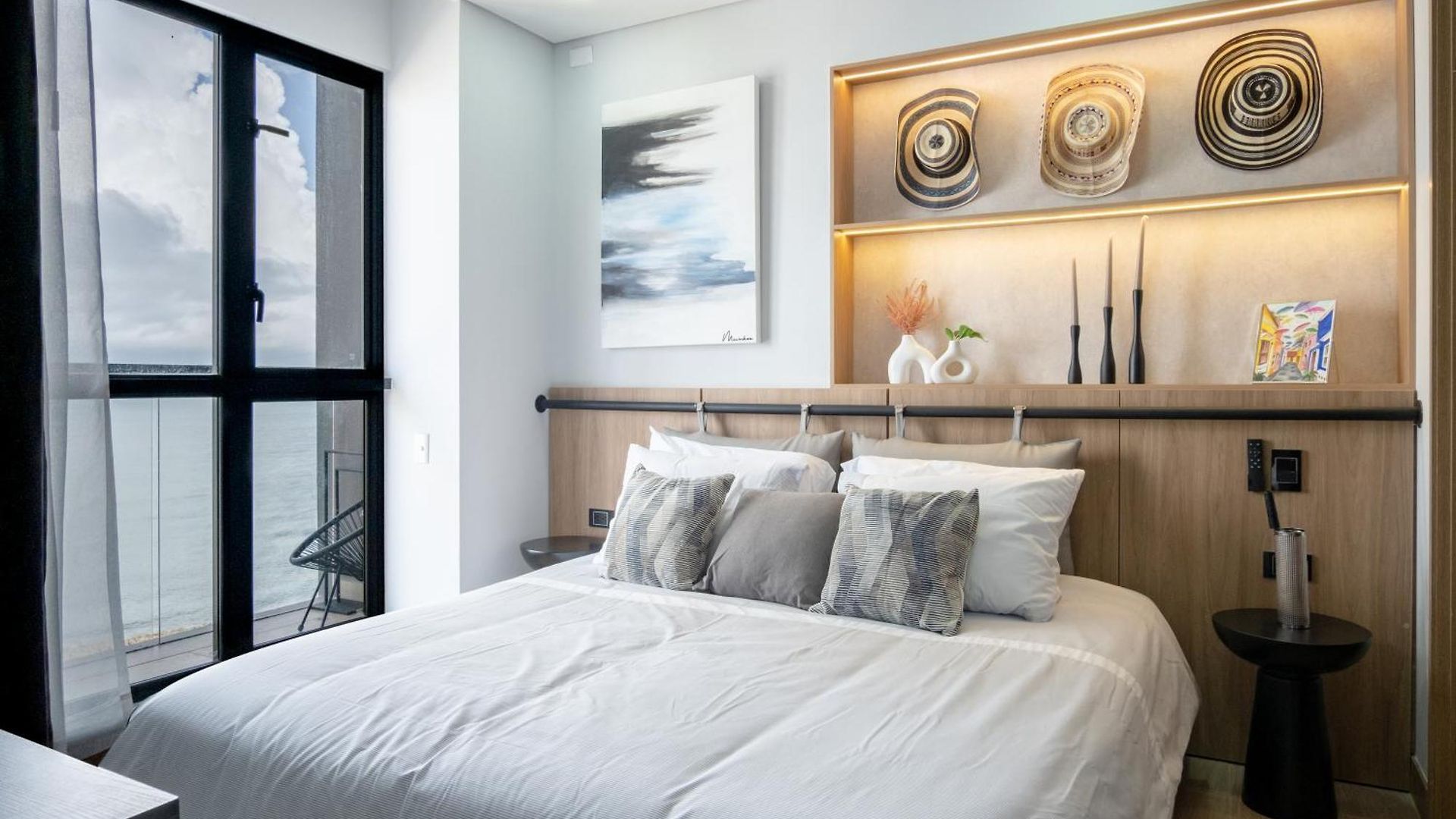 Luxury Oceanfront In Centro Apartment