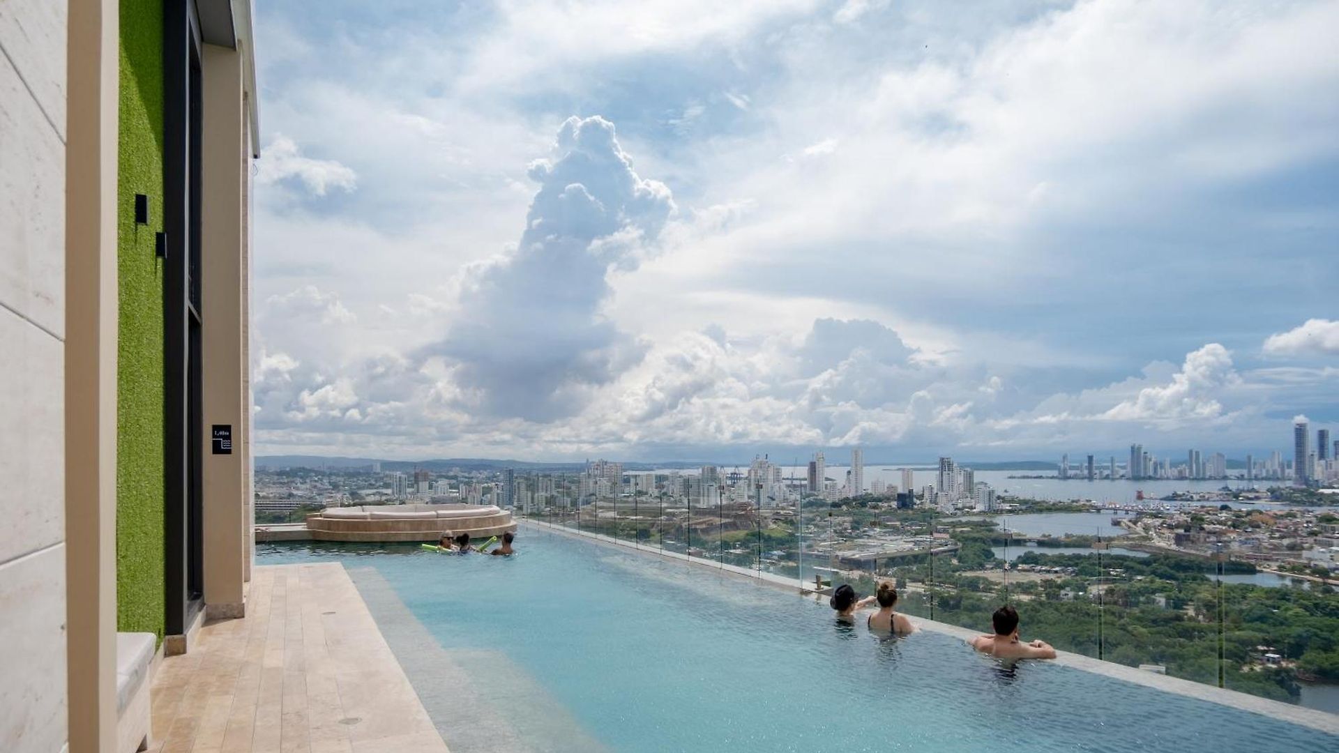 Luxury Oceanfront In Centro Cartagena