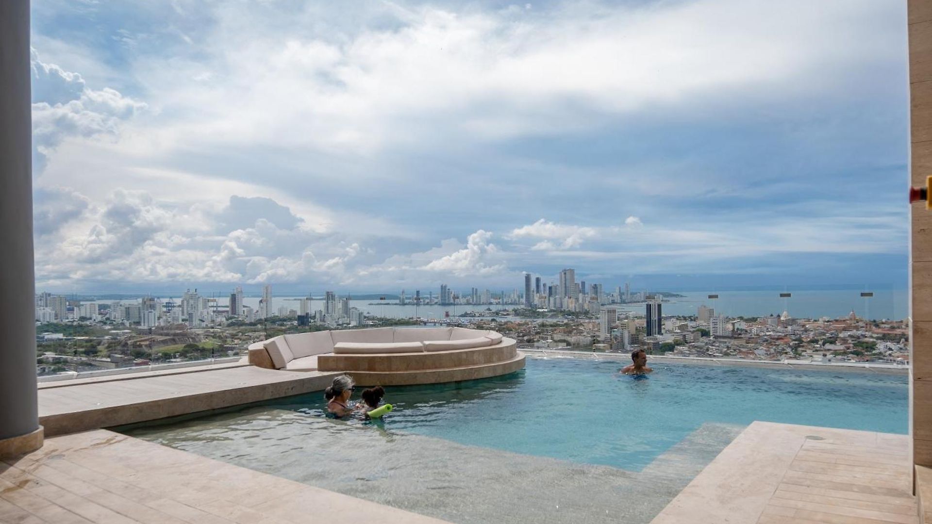 Apartment Luxury Oceanfront In Centro
