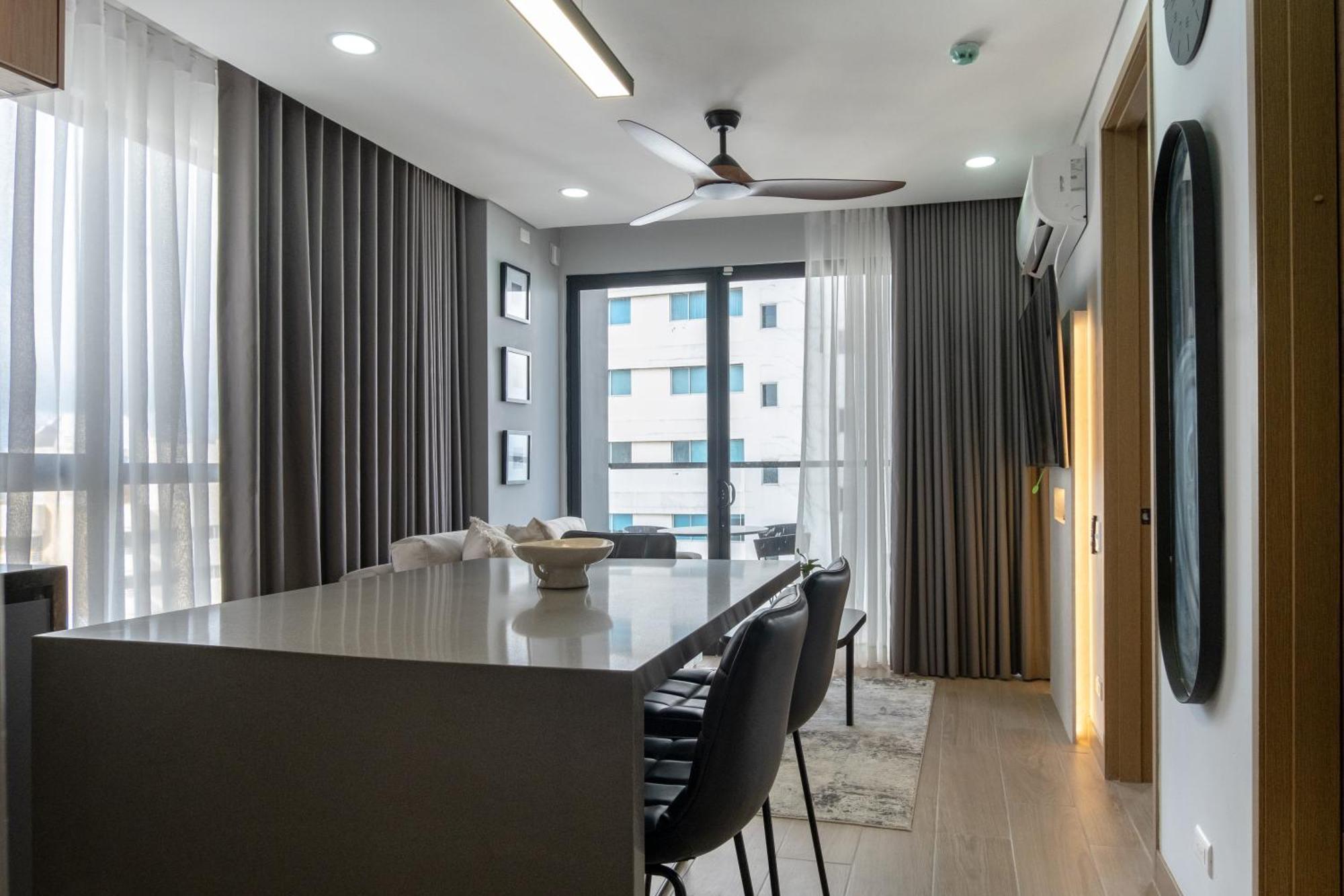 Luxury Oceanfront In Centro Apartamento *